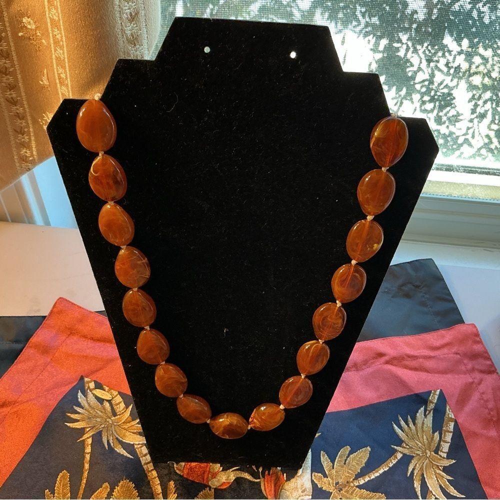 Elegant Faux Amber Adjustable Beaded Necklace